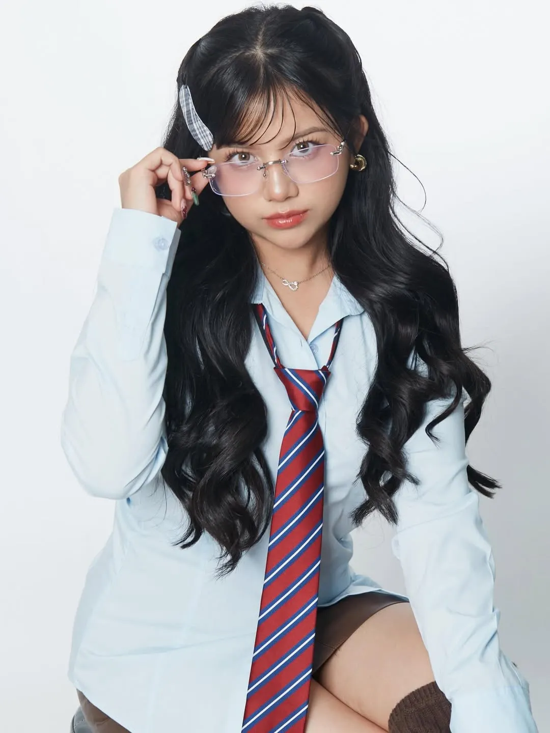 instagram.com/diva.azzura)