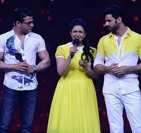 Divyanka di antara dua suaminya ©pinkvilla