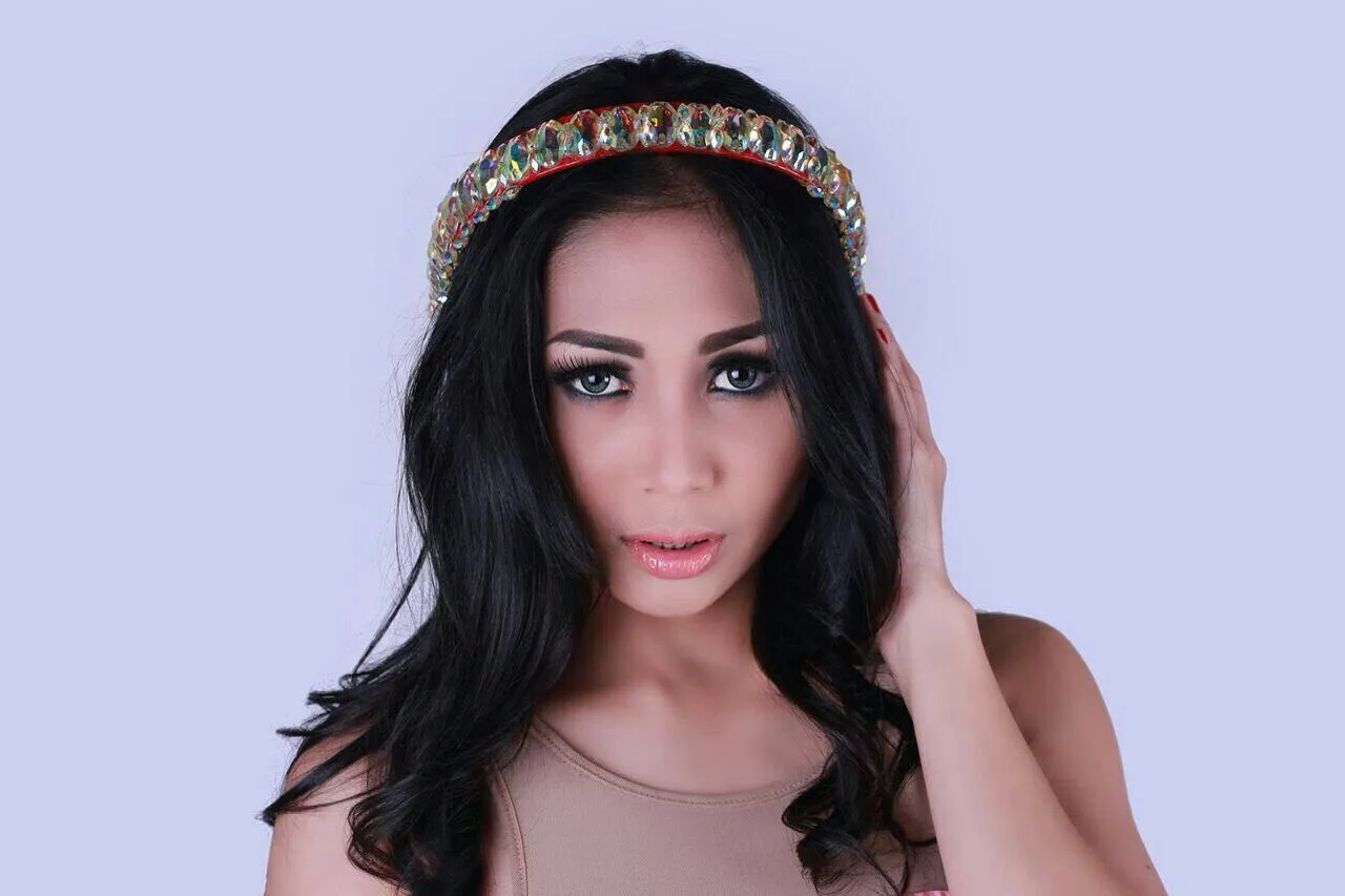 Bersama Camel Petir dan Donna Amelia, DJ Ay Claudia didaulat sebagai Duta Seni dan Budaya untuk mewakili Indonesia di ajang ASEAN 2017/ASEAN Globe © Dokumentasi Pribadi