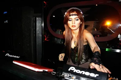 DJ Verny. foto: gohotkaskus.blogspot.com