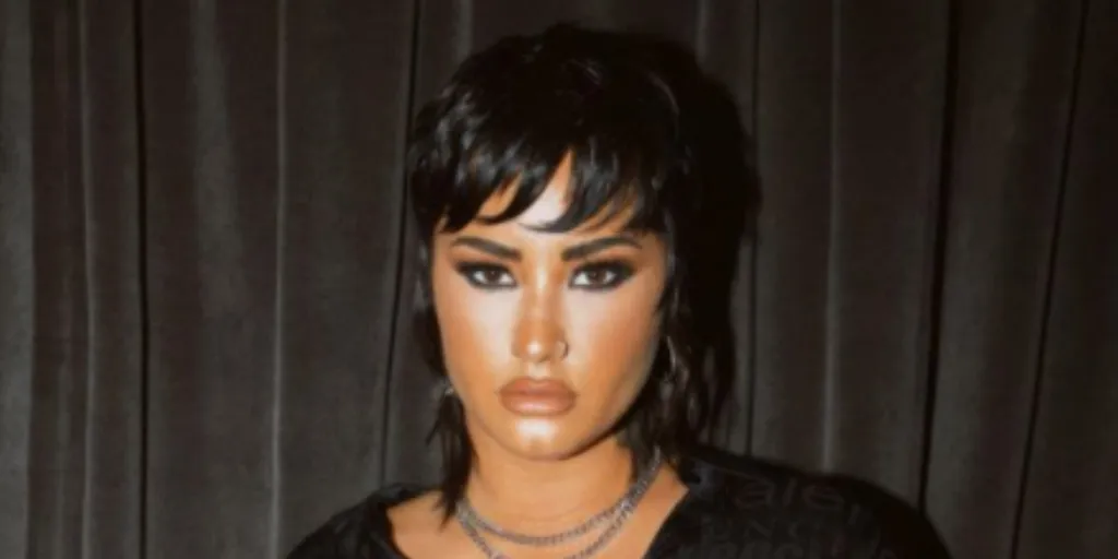 Demi Lovato - Here We Go Again (Terjemahan)
