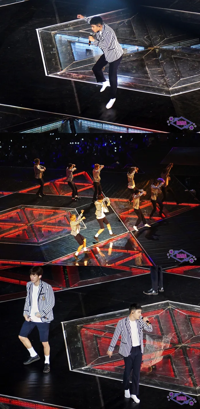 D.O EXO melepas sepatunya agar tetap fokus berikan penampilan dance maksimal. © credit as tagged