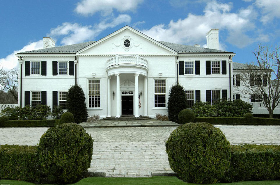 'Bekas' rumah Donald yang segera dijual @ dailymail.co.uk