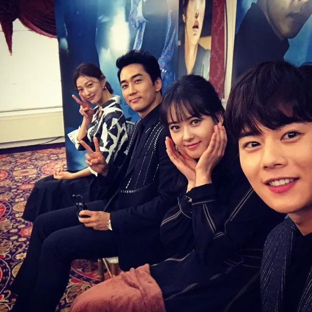 Dongjun (kanan) cerita tentang Song Seung Hun © Istimewa