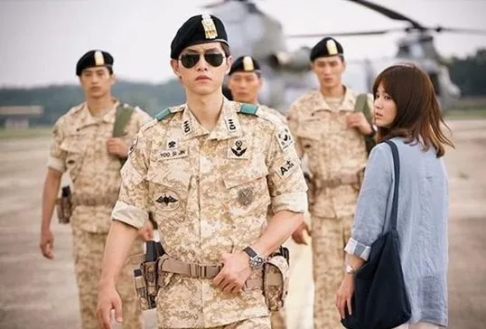 Descendants of The Sun yang sempat hampir gagal. ©KBS