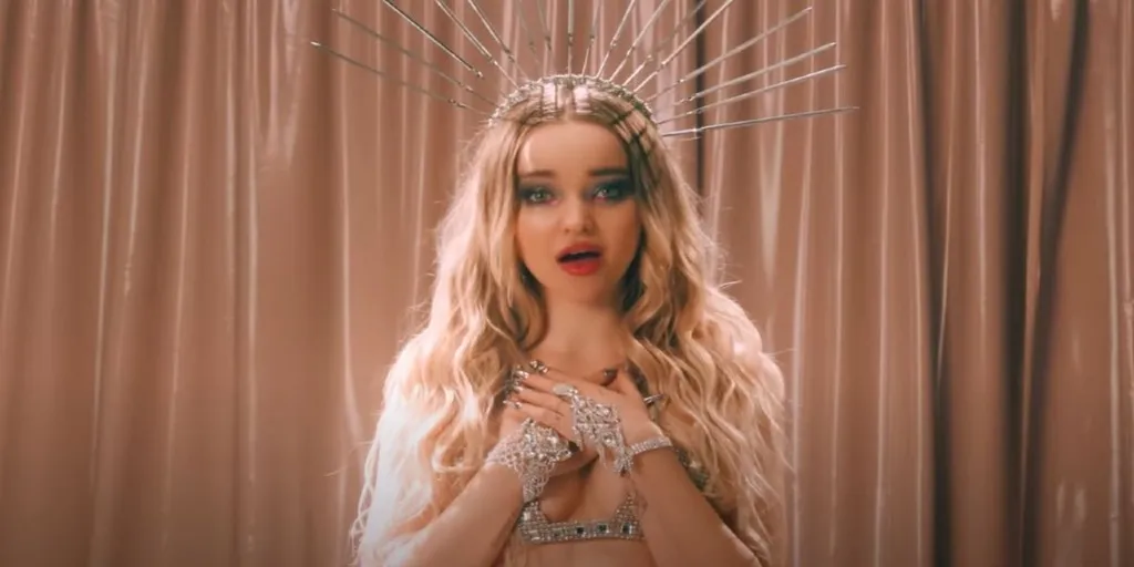 Dove Cameron - LazyBaby dan Terjemahan