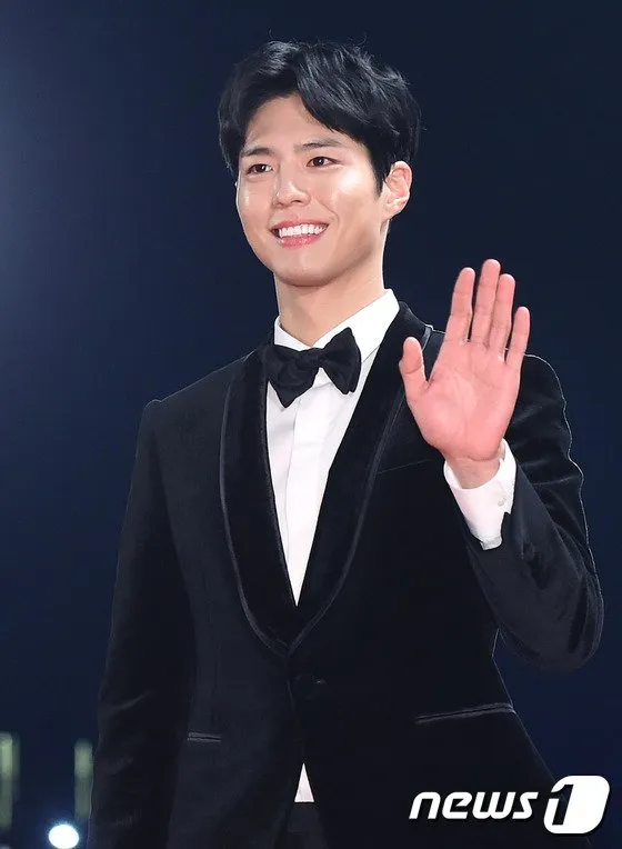 Park Bo Gum juga jadi bintang di KBS Drama Awards 2016 Š News1