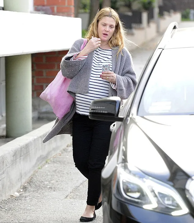 Drew Barrymore @ dailymail.co.uk