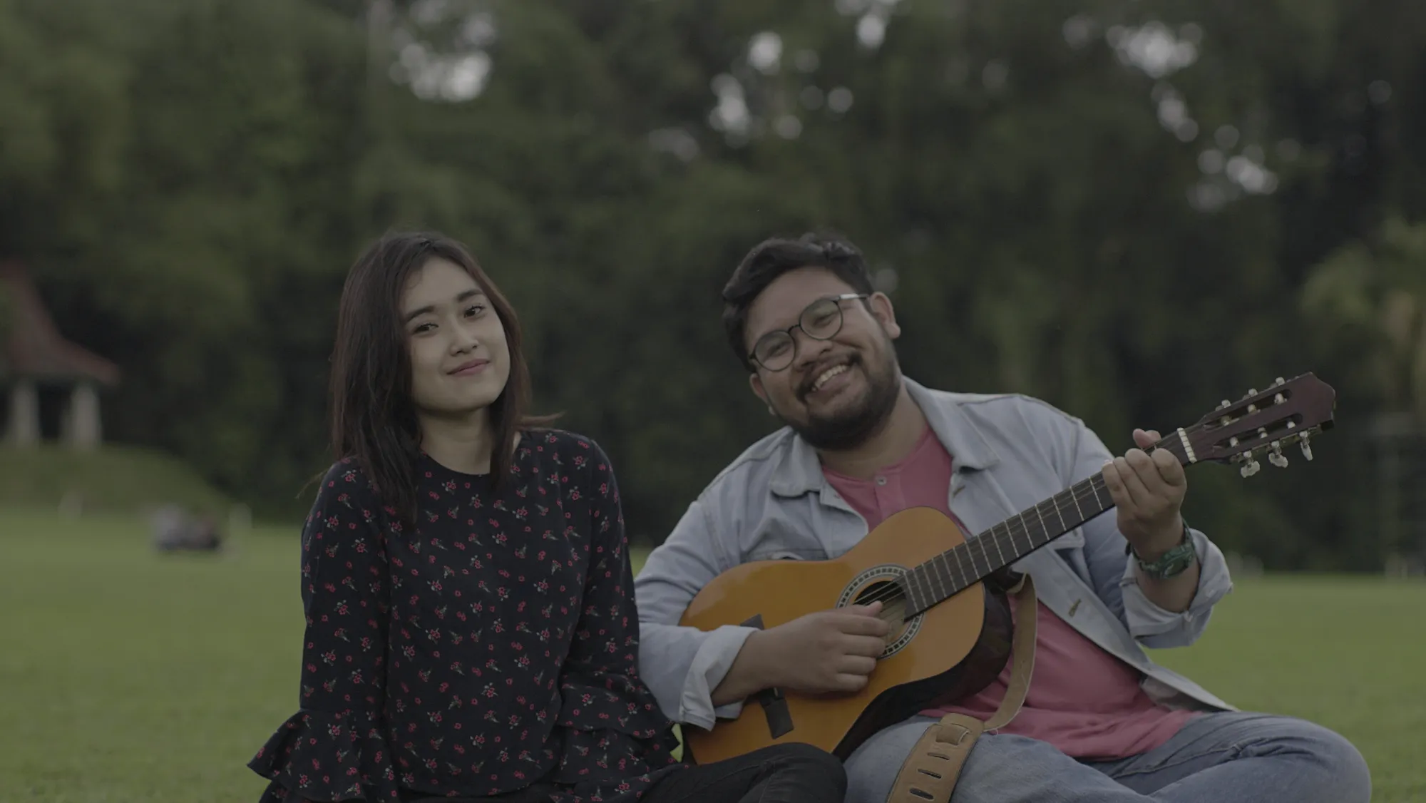 Adjis Doa Ibu menggarap video klip 'Ambigu' milik Hifdzi Khoir. Credit: Istimewa