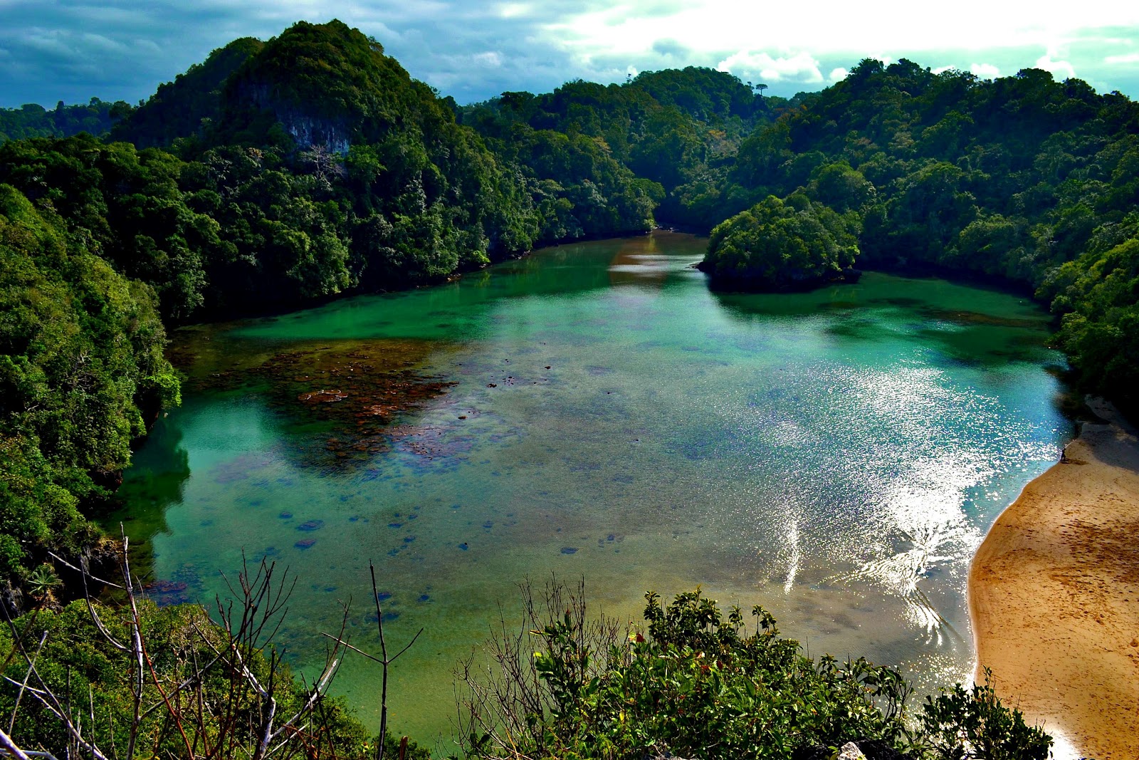 Foto Foto Menakjubkan Wisata Pantai Paling Eksotis Di