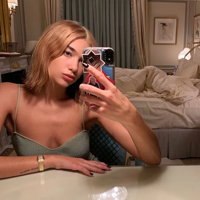 instagram.com/dualipa