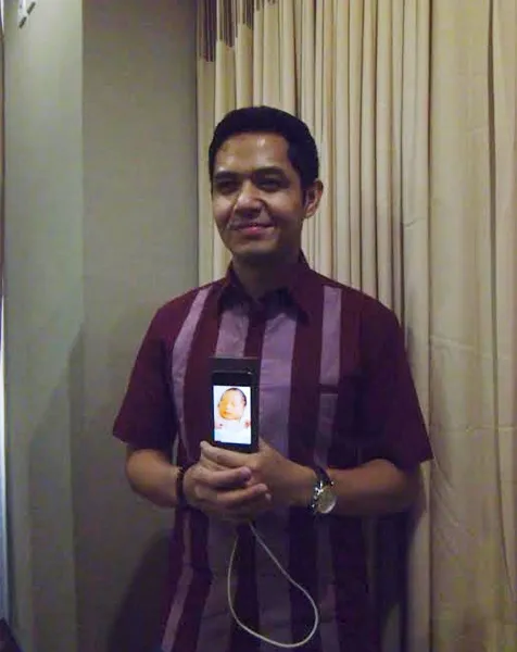 Dude bahagia atas kelahiran putranya ©KapanLagi.com®/Rahma