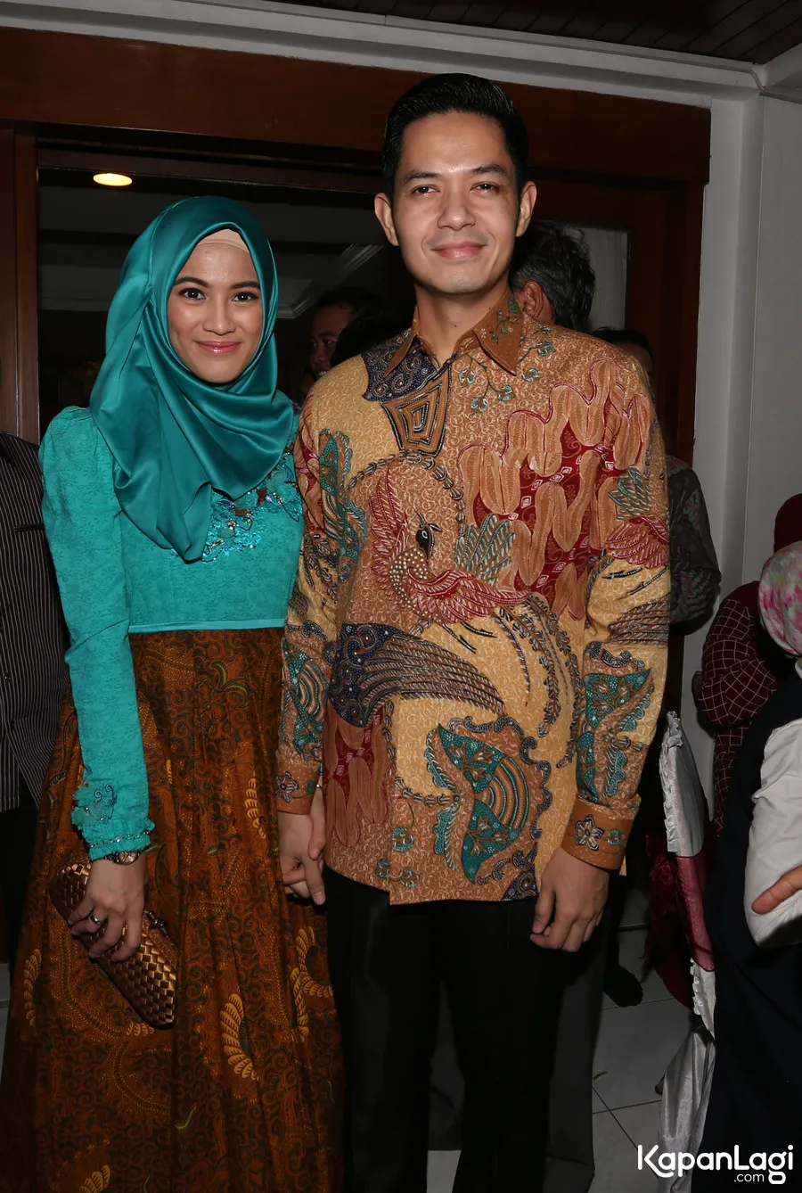 Dude dan Alyssa hadir di perayaan ulang tahun pernikahan Imam Nahrawi dan Shobibah Rohmah, dan juga adiknya Cholidi dengan Diyanti. ©KapanLagi.com/Budy Santoso