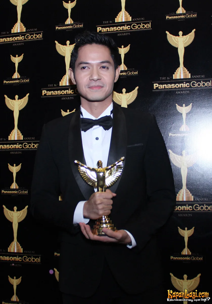 Jadi aktor terfavorit. Dude sudah meraihnya di tahun 2011 dan 2012 silam ©Budy Susanto