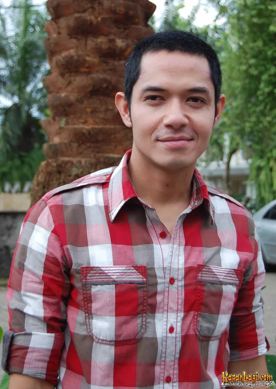 Dude membantah tidak mau mengumbar hubungan dengan Alyssa karena trauma.