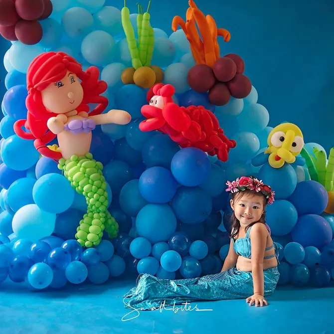 Foto-foto Thalia jadi mermaid merupakan karya Rittar Alfina Nurmala alias Rittar Rajagukguk (Credit: instagram.com/thaliaputrionsu)