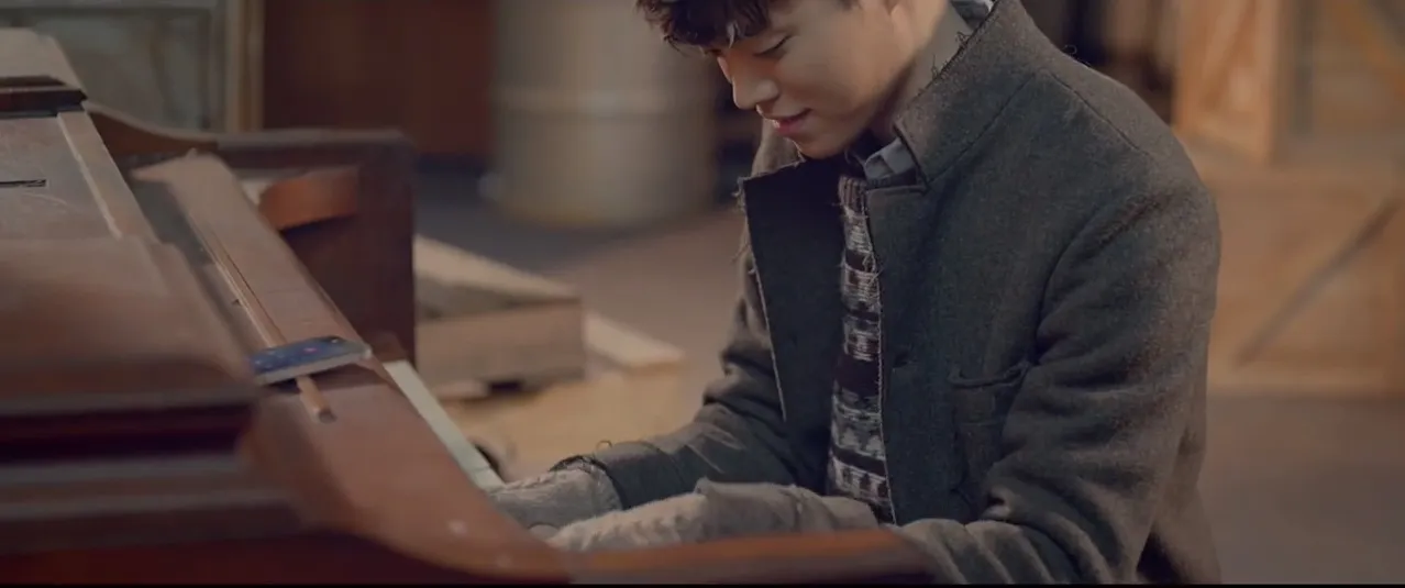 Eddy Kim di musik video My Love © YouTube