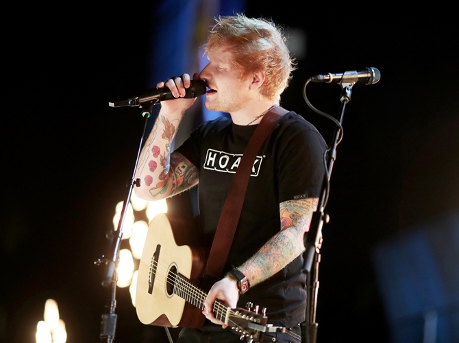 Lantunan merdu Ed Sheeran dalam Shape of You mengantarkannya di posisi kedua. (Credit: Billboard)