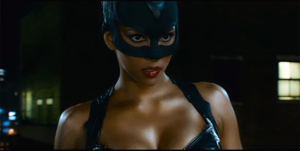 CATWOMAN (2004)