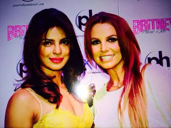 Priyanka dan Britney Spears, cantik mana? @apunkachoice.com