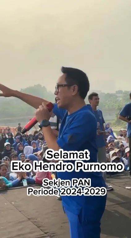 Menggantikan Eddy Soeparno