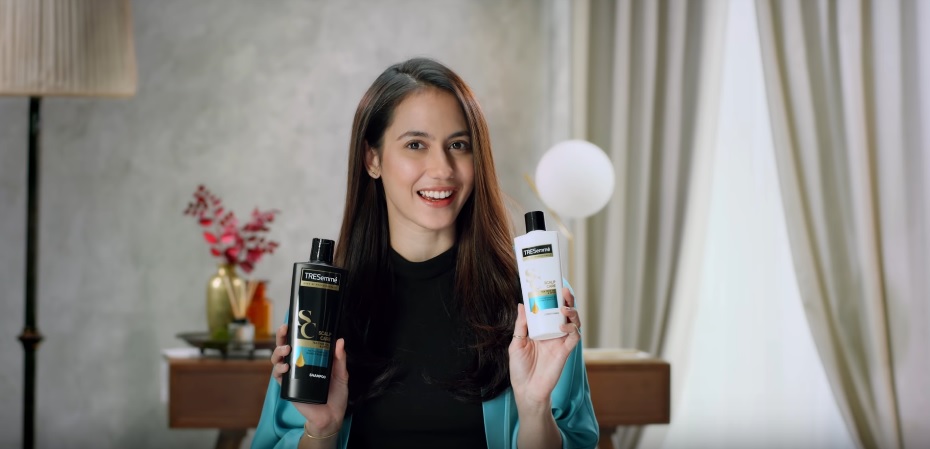 (c) Youtube.com / tresemme Indonesia