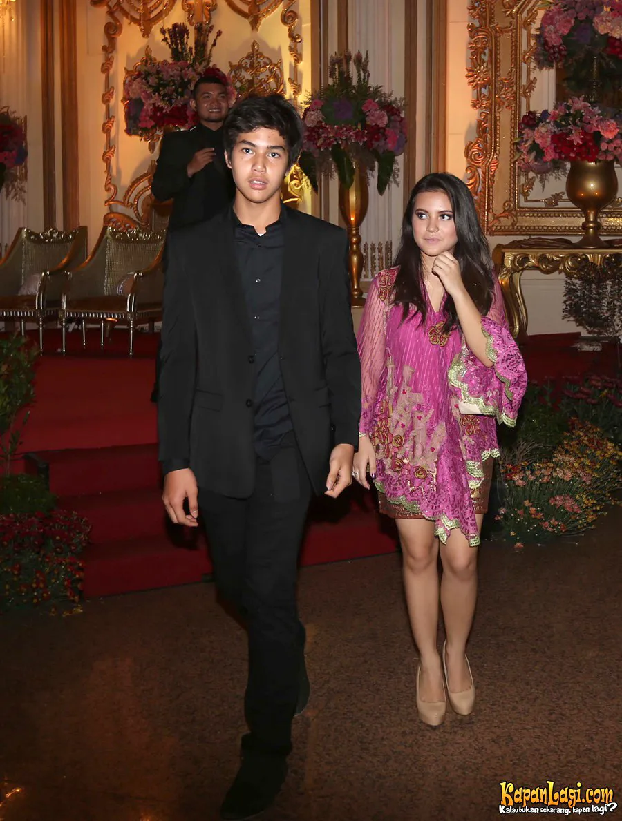 El Rumi bersama kekasihnya yang berusia 3 tahun lebih tua, Marsha Aruan. ©KapanLagi.com®