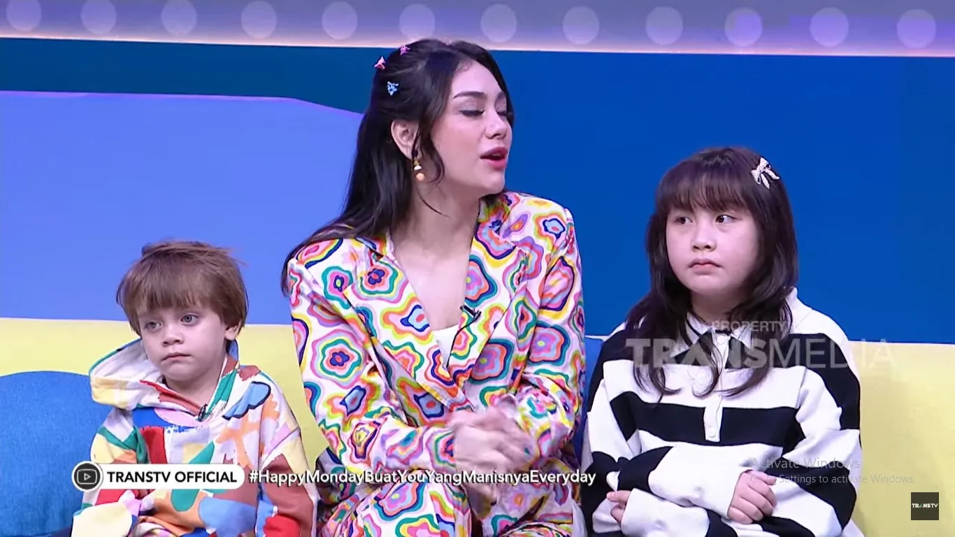 Potret Eleeya Anak Celine Evangelista (Credit: Youtube/TRANS TV Official)