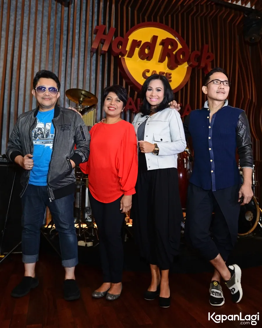 Puluhan tahun berteman, Elfas Singer tetap kompak berkarier bareng © Bambang E Ros
