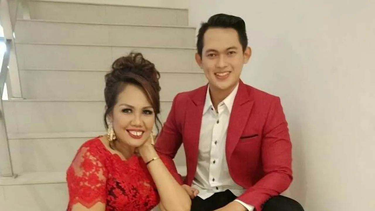 Elly Sugigi dan Irfan Sbaztian © via liputan6.com