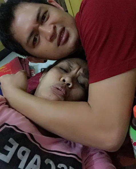 Elly Sugigi yang sudah kembali mesra dengan Ferry Anggara. ©Instagram/elysuhari