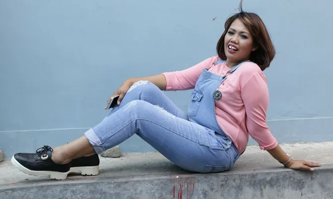 Elly meminta netizen agar tidak melihat seseorang dari fisiknya saja. © KapanLagi.com/Agus Apriyanto