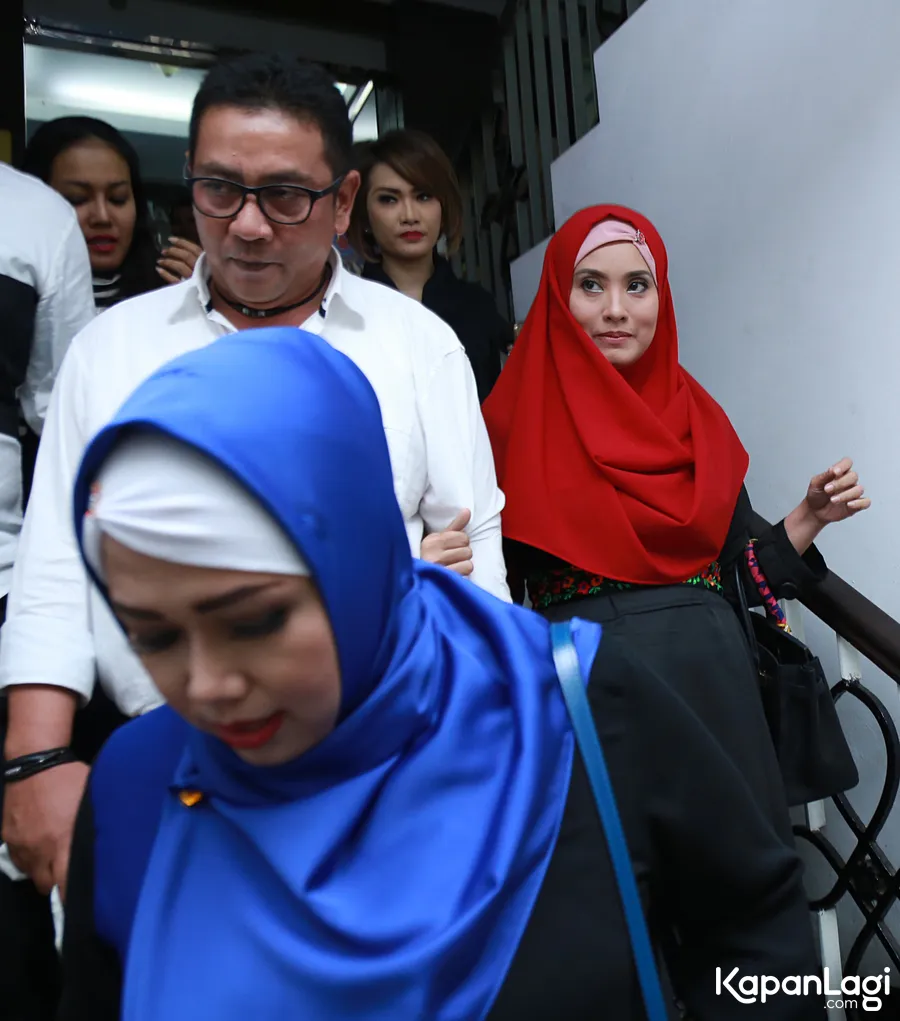 Keluar dari padepokan Gatot, Elma mendapat fakta mengejutkan © Agus Apriyanto