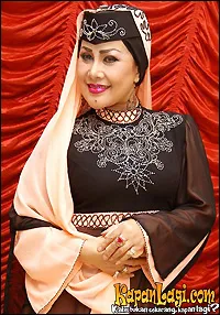 Elvi Sukaesih Kuasai Semua Jenis Puasa - KapanLagi.com