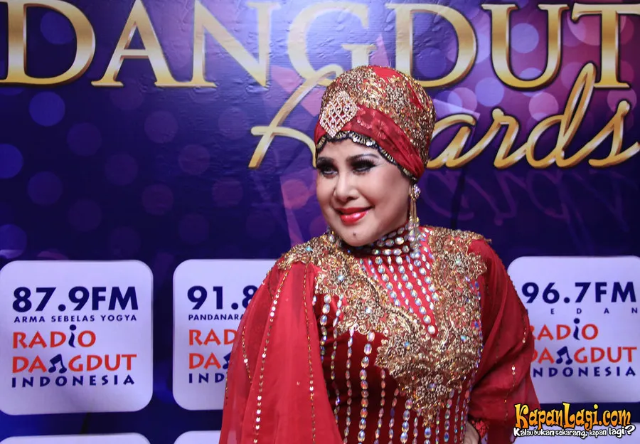 Elvi Sukaesih raih Life Achivement Dangdut Award @foto: KapanLagi.com®/Budi Santoso