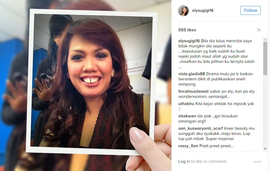 Elly Sugigi hari ini (15/7) curhat lagi tentang masalahnya dengan sang suami © instagram.com/elysugigi