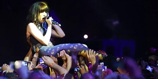 Carly Rae Jepsen - Call Me Maybe