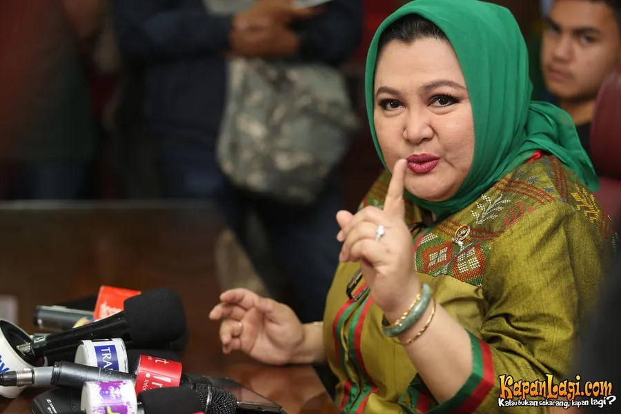 Emilia Contessa benarkan Denada dan Jerry sudah pisah rumah selama dua bulan © KapanLagi.com®/Budy Santoso