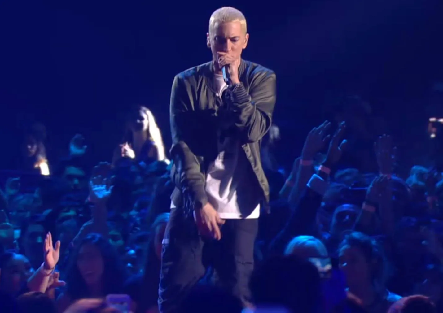 Lirik Eminem dianggap kurang pantas ©facebook.com/eminem