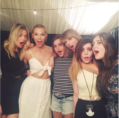 Emma Watson gabung di geng Taylor Swift? © Twitter/Lauren Aquilina