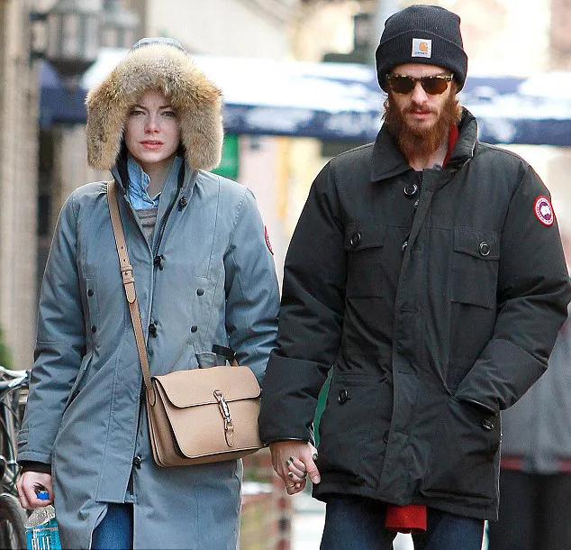 Tiga tahun pacaran, Emma dan Andrew putuskan break @ dailymail.co.uk