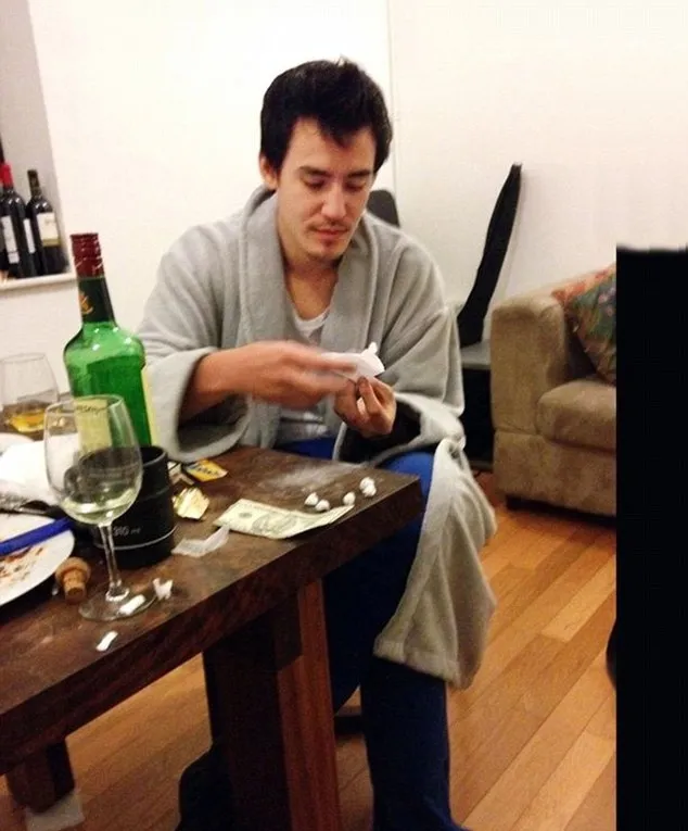 Mantan kekasih Emma Watson @ dailymail.co.uk