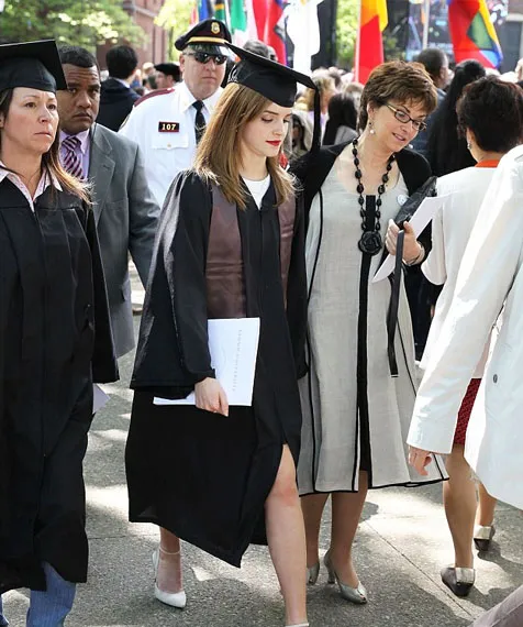 Happy Graduation, Emma! @ dailymail.co.uk/fameflynet.co.uk