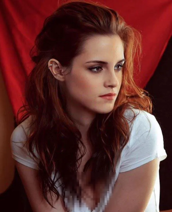 Hasil morph Emma dan Kristen © 9gag