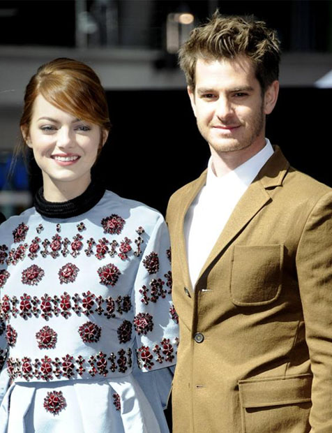 beli rumah & cincin, andrew garfield - emma stone akan tunangan?