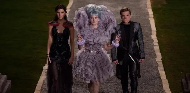Effie Trinket meminta maaf