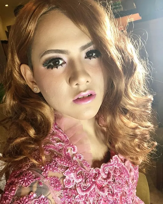 © instagram.com/evelinnadaanjani