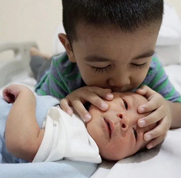 Enno Lerian lahirkan buah hati ketiganya © Instagram.com/ennolerian