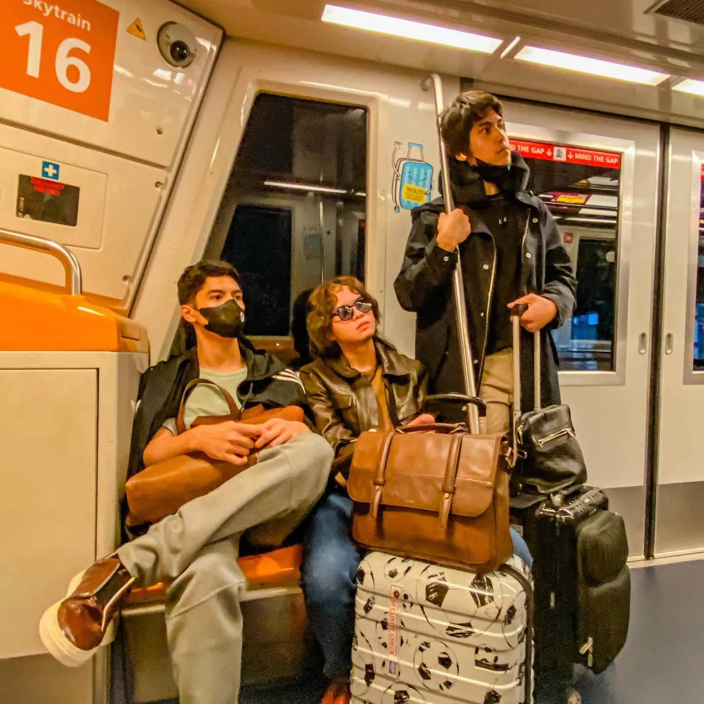 (credit: Instagram.com/elelrumi/)