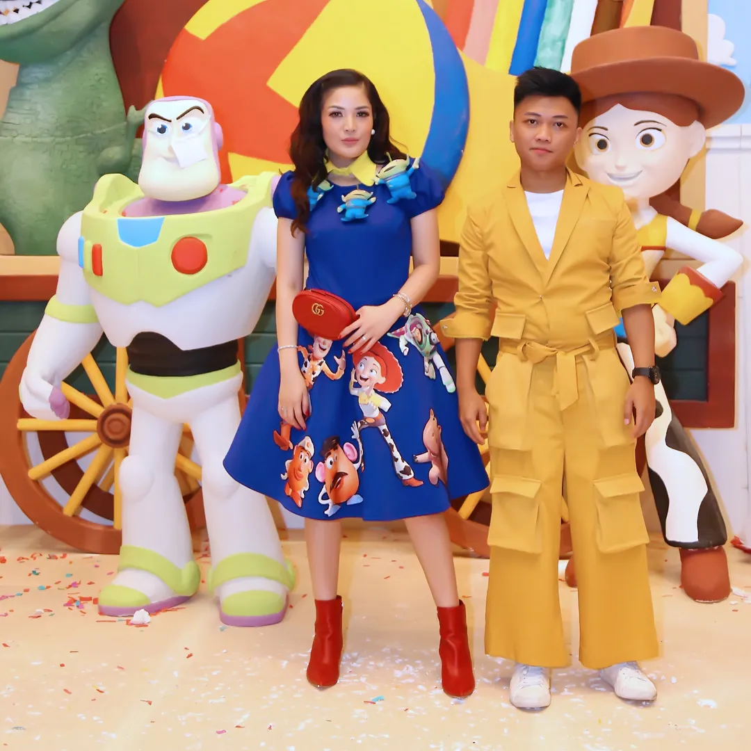Selain Nindy, Erich juga bekerjasama dengan banyak selebriti tanah air. /©instagram.com/nindyparasadyharsono